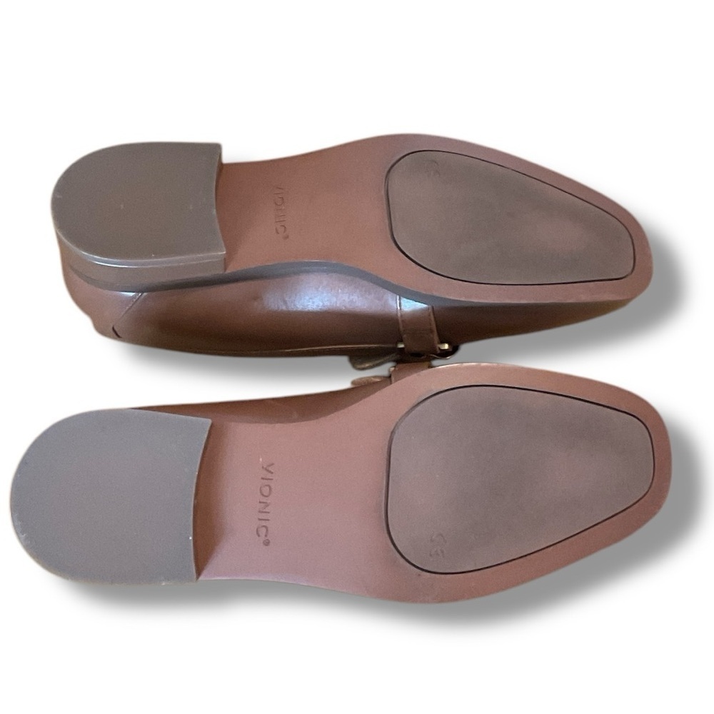 Vionic Tan Leather Chain Square Toe Slip On Loafer Size 7 - Picture 5 of 6